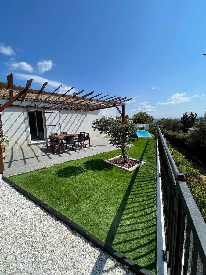 Villa Avec Piscine Cuers Exteriér fotografie